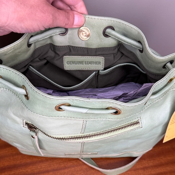 NWT Marta Ponti Genuine Leather Mint Green Woven Shoulder Bag - Picture 5 of 9